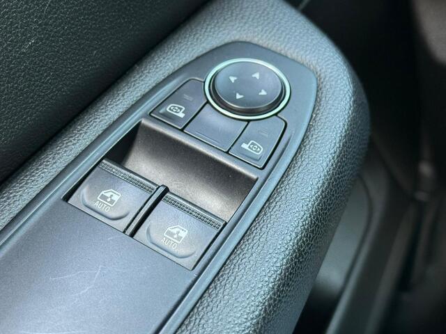 Renault CLIO 1.0 TCe Zen Cruise stoelverw.