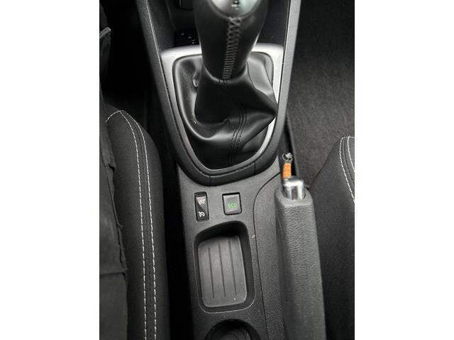 Renault CLIO 0.9 TCe Eco2 Limited Mooie complete auto met cruise controle en airco