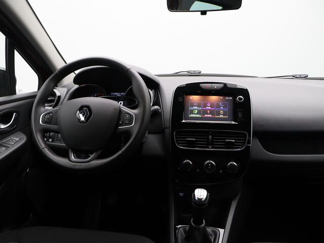 Renault CLIO TCe 90pk Limited | Dealer onderhouden | Airco | Parkeersensoren achter |