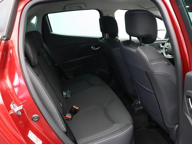 Renault CLIO TCe 90pk Limited | Dealer onderhouden | Airco | Parkeersensoren achter |
