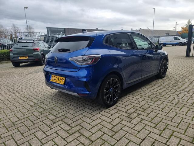 Renault CLIO 1.6 E-Tech Full Hybrid 145 Esprit Alpine | 360º Camera | BOSE Audio | Navigatie |