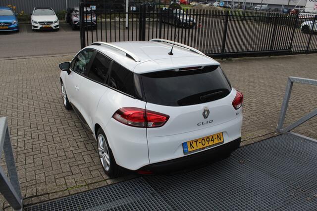 Renault CLIO Estate 0.9 TCe Zen Cruise control/Airco/Navigatie/Privacy glass/Parkeersensoren