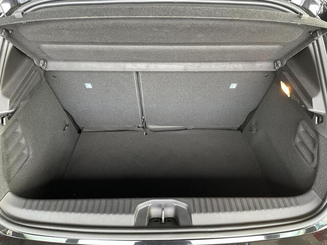 Renault CLIO 1.3 TCe R.S. Line / LED / CARPLAY / FULL OPTION / RIJKLAAR