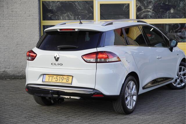 Renault CLIO Estate 0.9 TCe Limited BJ2018 Lmv 16" | Pdc | Navi | Trekhaak | Airco | Cruise control | Extra getint glas