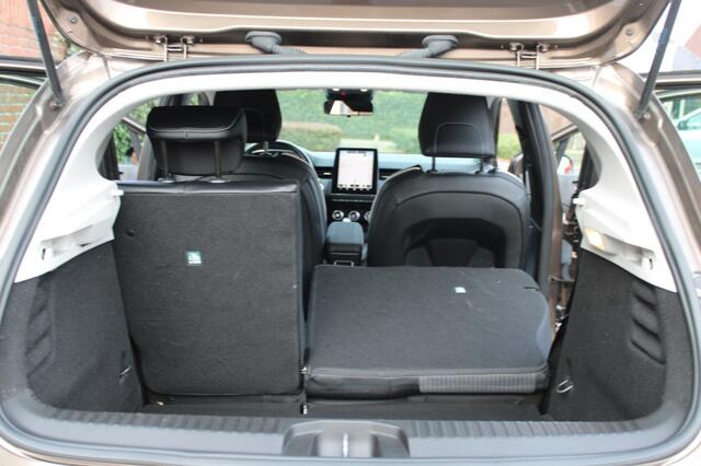 Renault CLIO 1.3i TCe 130 pk EDC AUTOMAAT Intens met o.a. 360 camera/parkeerass. e.t.c.