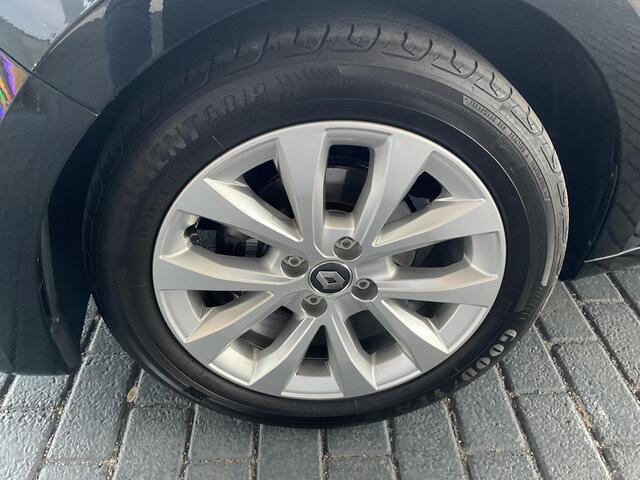 Renault CLIO 1.0 TCe Intens LICHTMETALEN VELGEN / APLE CARPLAY / AIRCONDITIONING / CRUISECONTROL / MULTI-SENSE /