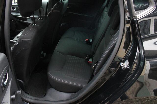 Renault CLIO 0.9 TCe Eco2 Limited | Navigatie | Cruise Control | Parkeersensoren achter