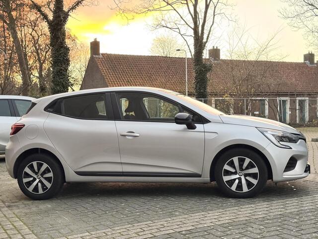 Renault CLIO 1.0 TCe 90 Equilibre Navi/Cruise/NAP 2023 1e eigenaar incl btw+garantie