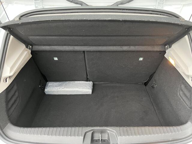 Renault CLIO 1.0 TCe Intens | Dealer onderhouden | Apple CarPlay / Android Auto | Achteruitrijcamera | Parkeersensoren V+A |