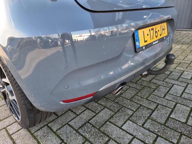 Renault CLIO 1.0 TCe Intens | Trekhaak | Parkjeersensoren | Climate Control |