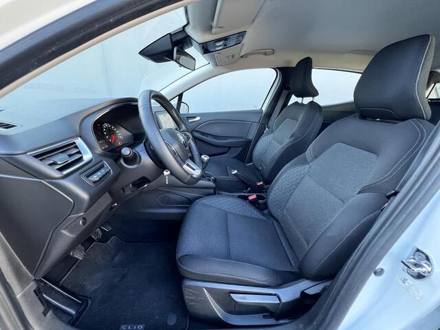 Renault CLIO 1.0 TCe Zen / Goed onderhouden / Trekhaak 900 kg / Navigatie / Apple Carplay Android / Airco / All Season banden /