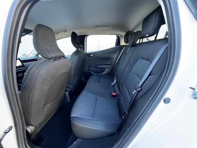 Renault CLIO 1.0 TCe Zen / Goed onderhouden / Trekhaak 900 kg / Navigatie / Apple Carplay Android / Airco / All Season banden /