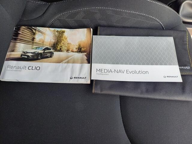 Renault CLIO Estate Limited