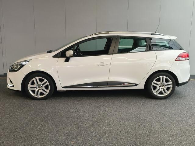 Renault CLIO Estate 0.9 TCe Zen Rijklaar + 12 maanden Bovag-garantie Henk Jongen Auto's in Helmond, al 50 jaar service zoals 't hoort!
