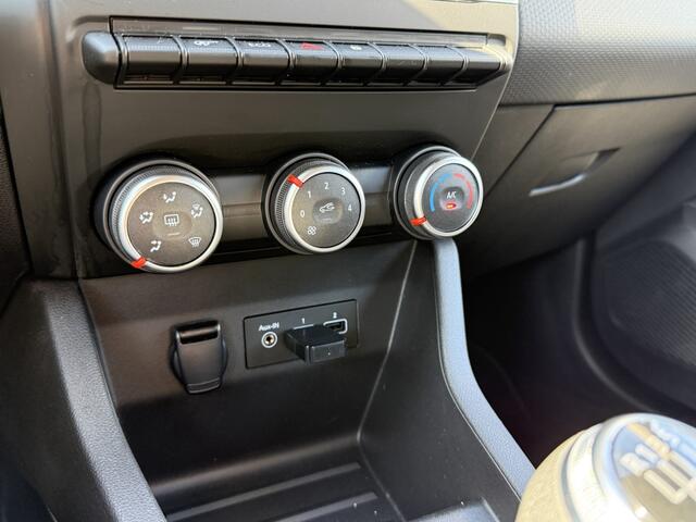 Renault CLIO 1.0 TCe 90 Equilibre ( Carplay - Achteruit rij sensoren)