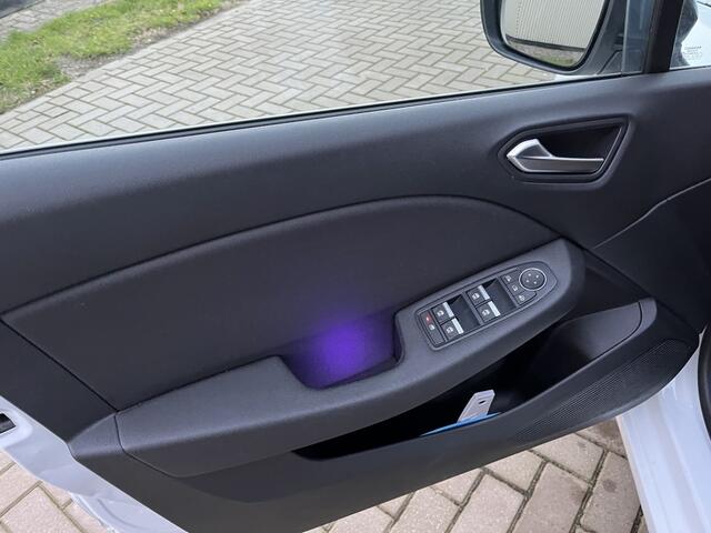 Renault CLIO 1.0 TCe Bi-F. Intens