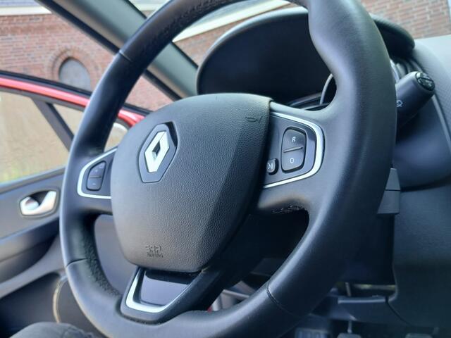 Renault CLIO Estate 0.9 TCe Limited