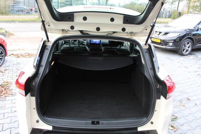 Renault CLIO Estate 0.9 TCe Intens