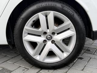 renault-clio-estate-0.9-tce-zen-cru