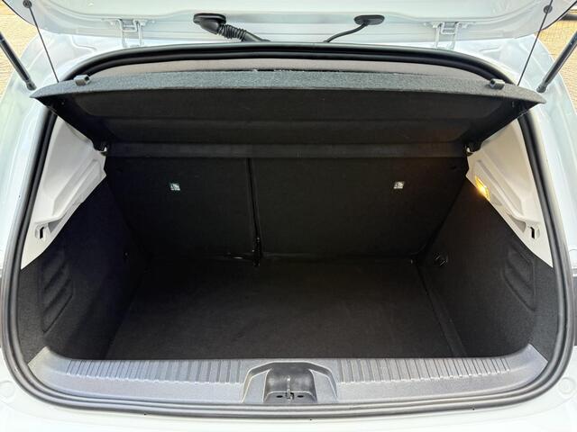 Renault CLIO 1.0 TCe 90 Equilibre / Airco/ Cruise/ Apple carplay/ LED/ PDC/