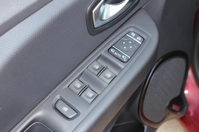 Renault CLIO 0.9 TCe Limited