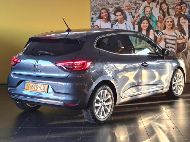 Renault CLIO 1.0 TCe 90 Intens NAVIGATIE | PARKEERSENSOREN ACHTER | CLIMATE CONTROL | LICHTMETALEN VELGEN | PRIVACY GLASS