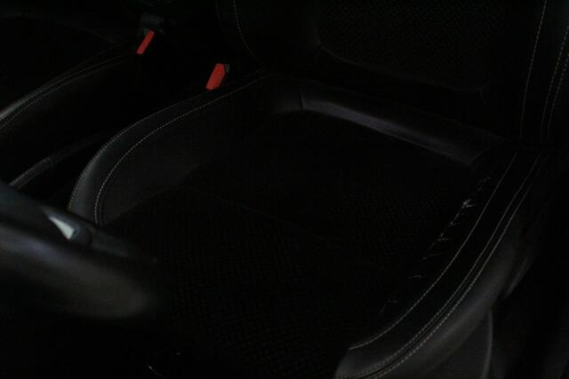 Renault CLIO Estate 0.9 TCe Intens | CAM | PDC-A | KEYLESS | LED | DAB-RADIO | CLIMA | CRUISE | NAVIGATIE | LMV |