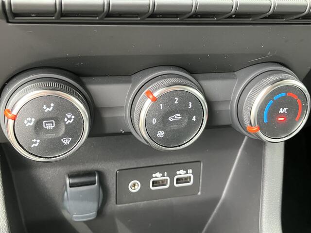 Renault CLIO 1.0 TCe 90 GPF Evolution * LM-Velgen, PDC, Donker Glas, Stoelverwarming, Navigatie, Reservewiel, Cruise Control, Licht/Regensensor, Apple CarPlay/Android Auto