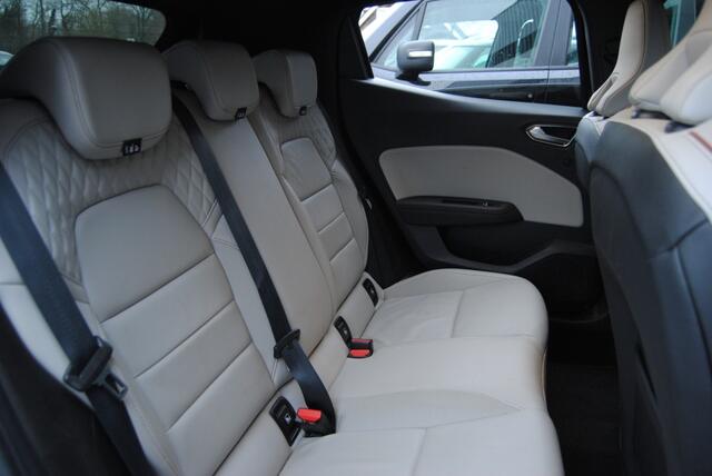 Renault CLIO 1.3 TCe Init. Paris || Automaat || BOSE