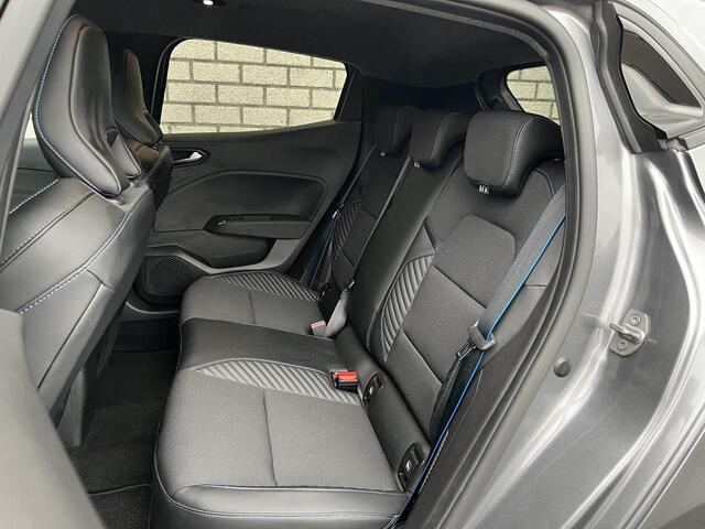 Renault CLIO 1.6 E-Tech Full Hybrid 145 Esprit Alpine | All-Season Banden | Adaptive Cruise Control | 360° Camera | Apple CarPlay / Android Auto |