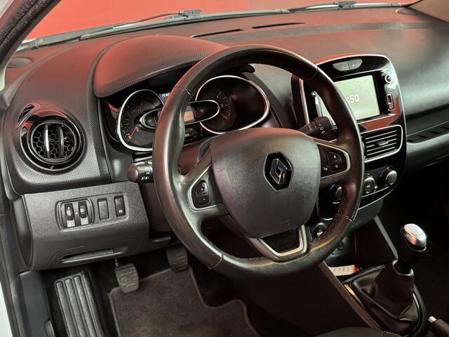 Renault CLIO Estate 0.9 TCe Limited | Navigatie | Cruise Control | Airco | APK 18-11-2026 |