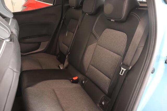 Renault CLIO 1.0 TCe Intens | Camera | Parkeersensoren | Navigatie | Apple Carplay/Android Auto | Key-less | All Season |