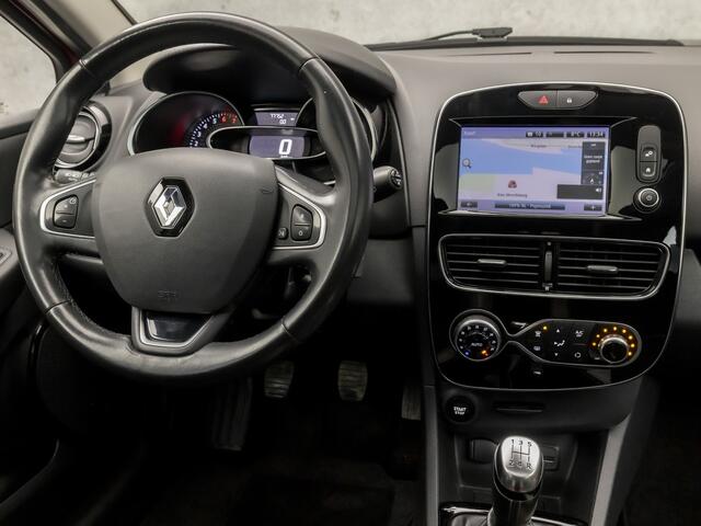 Renault CLIO 0.9 TCe Intens Sport (PANORAMADAK, NAVIGATIE, CLIMATE, LEDER, CRUISE, BASS REFLEX, SPORTSTOELEN, LED KOPLAMPEN, PARKEERSENSOREN, GETINT GLAS, LM VELGEN, NIEUWSTAAT)