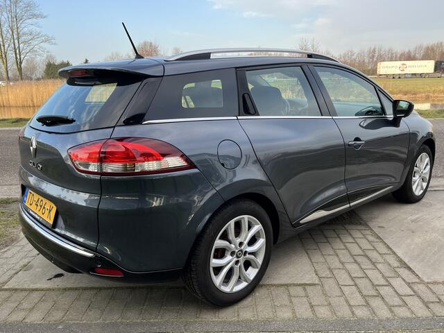 Renault CLIO Estate 1.5 dCi Intens / Trekhaak afneembaar / Climate / Parkeersensoren.Achter / Keyless / 16'' LMV /