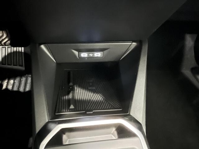 Renault CLIO 1.8 Hybrid 160 Techno | Pack Première | Van: ¤ 32.223,- nu rijklaar voor: ¤ 31.723,-