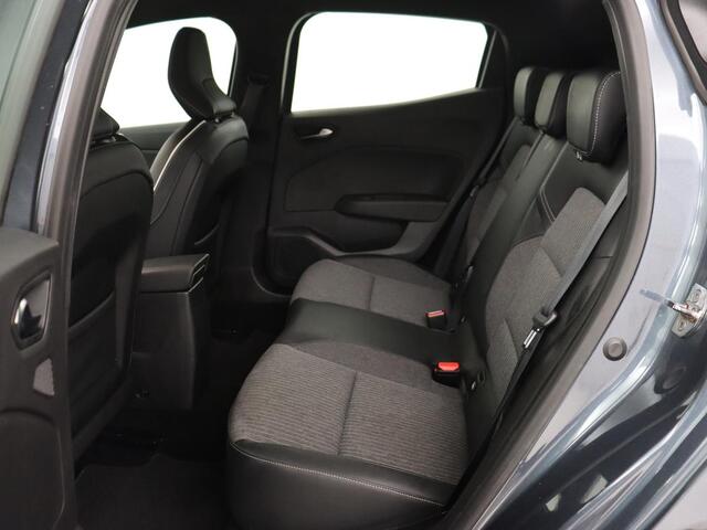 Renault CLIO 1.0 TCe Intens | Stoelverwarming | Camera | Carplay | Half leder | Climate control | Full LED | Parkeerhulp | Cruise control | Keyless