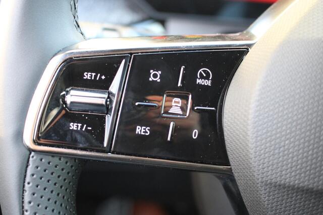 Renault CLIO 1.8 Hybrid 160 techno | 360 graden camera | stoelverwarming | Adaptieve cruise