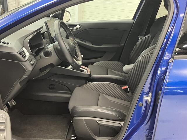 Renault CLIO 1.0 TCe 90 GPF esprit Alpine / Navigatie / Camera / Sportstoelen / BOSE Audio / Cruise Control / Climate Control / Apple CarPlay/Android Auto / Parkeersensoren Voor en Achter / Digitaal Dashboard /