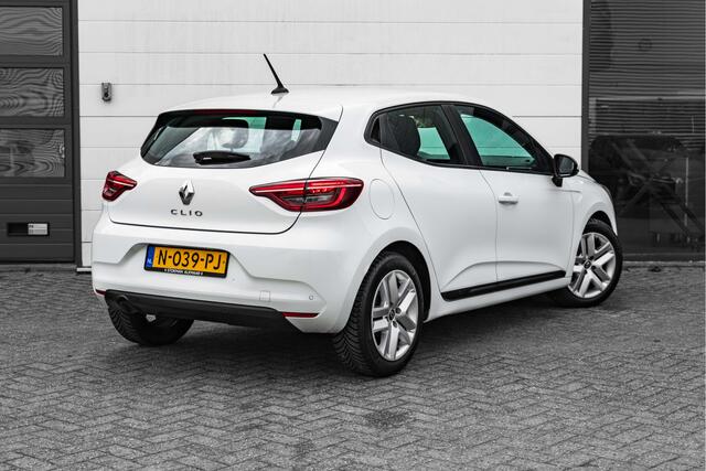 Renault CLIO 1.0 TCe 92 PK Bi-Fuel Zen | 4 seizoensbanden | Airco | NAVI | parkeersensoren achter | Apple/Android car play |