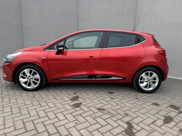 Renault CLIO TCe 90 Limited / Navigatie / Lichtmetalen Velgen / Parkeersensoren / Cruise Control / All Season banden / NAP /
