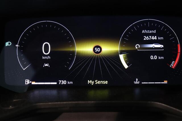 Renault CLIO 1.0 TCe 90 GPF techno | Camera | 9,3"navigatie | Stoel & stuur verwarming | 17"Lichtmetaal |