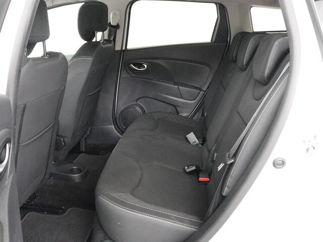 Renault CLIO 0.9 TCe Limited | Navigatie | Airco | Cruise control | Keyless | Parkeerhulp | Bluetooth | DAB+ | Lichtmetalen velgen