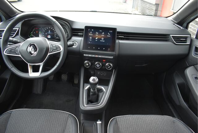 Renault CLIO 1.0 TCe Intens Virtual cockpit, Cruise, Camera, DAB, Keyless, Carplay