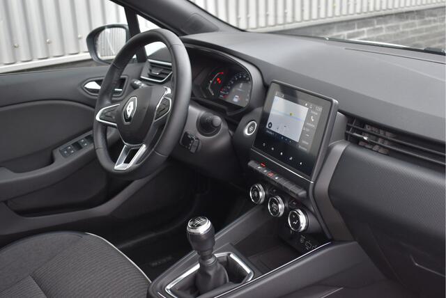 Renault CLIO 1.0 TCe Intens Virtual cockpit, Cruise, Camera, DAB, Keyless, Carplay