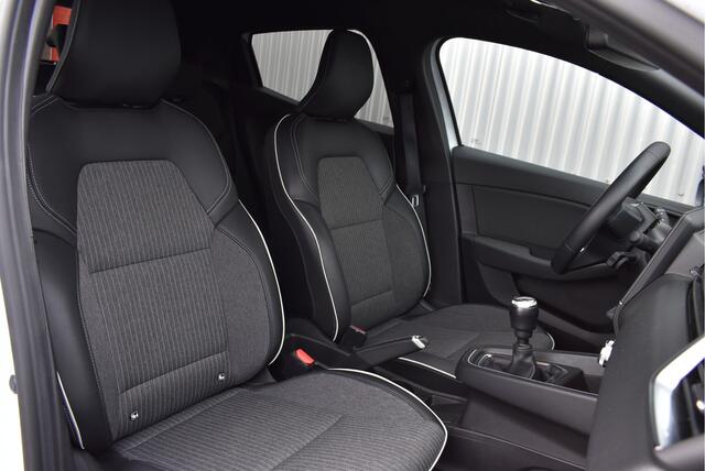 Renault CLIO 1.0 TCe Intens Virtual cockpit, Cruise, Camera, DAB, Keyless, Carplay