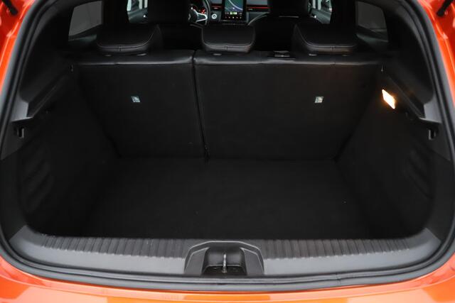 Renault CLIO 1.6 E-Tech Hybrid 140 Intens Automaat 17 inch Navigatie Achteruitrijcamera Carplay Android Adaptive Cruise Full LED Sfeerverlichting