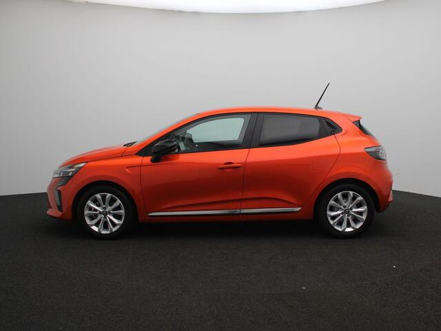 Renault CLIO 1.6 E-Tech Full Hybrid 145 evolution