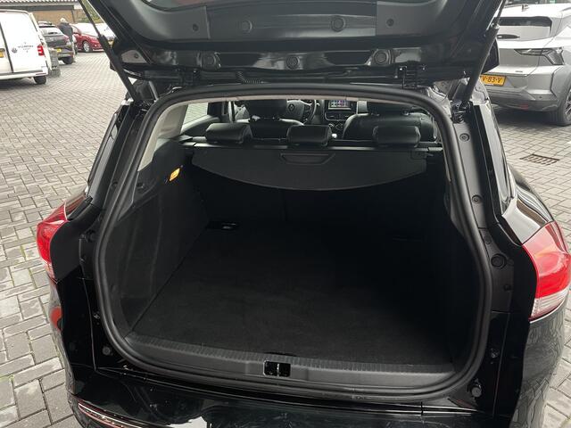 Renault CLIO Estate 0.9 TCe Intens / PARKEERSENSOREN / NAVIGATIE / AIRCO / BASS REFLEX AUDIO