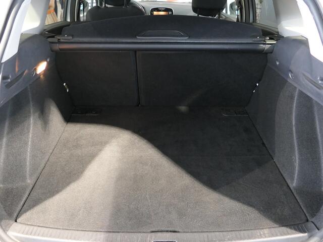 Renault CLIO Estate 0.9 TCe Limited - Dealer onderhouden! - Navi - Sensor achter - Spraakbediening - Cruise