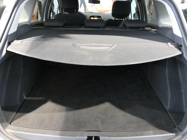 Renault CLIO Estate 0.9 TCe Limited - Dealer onderhouden! - Navi - Sensor achter - Spraakbediening - Cruise